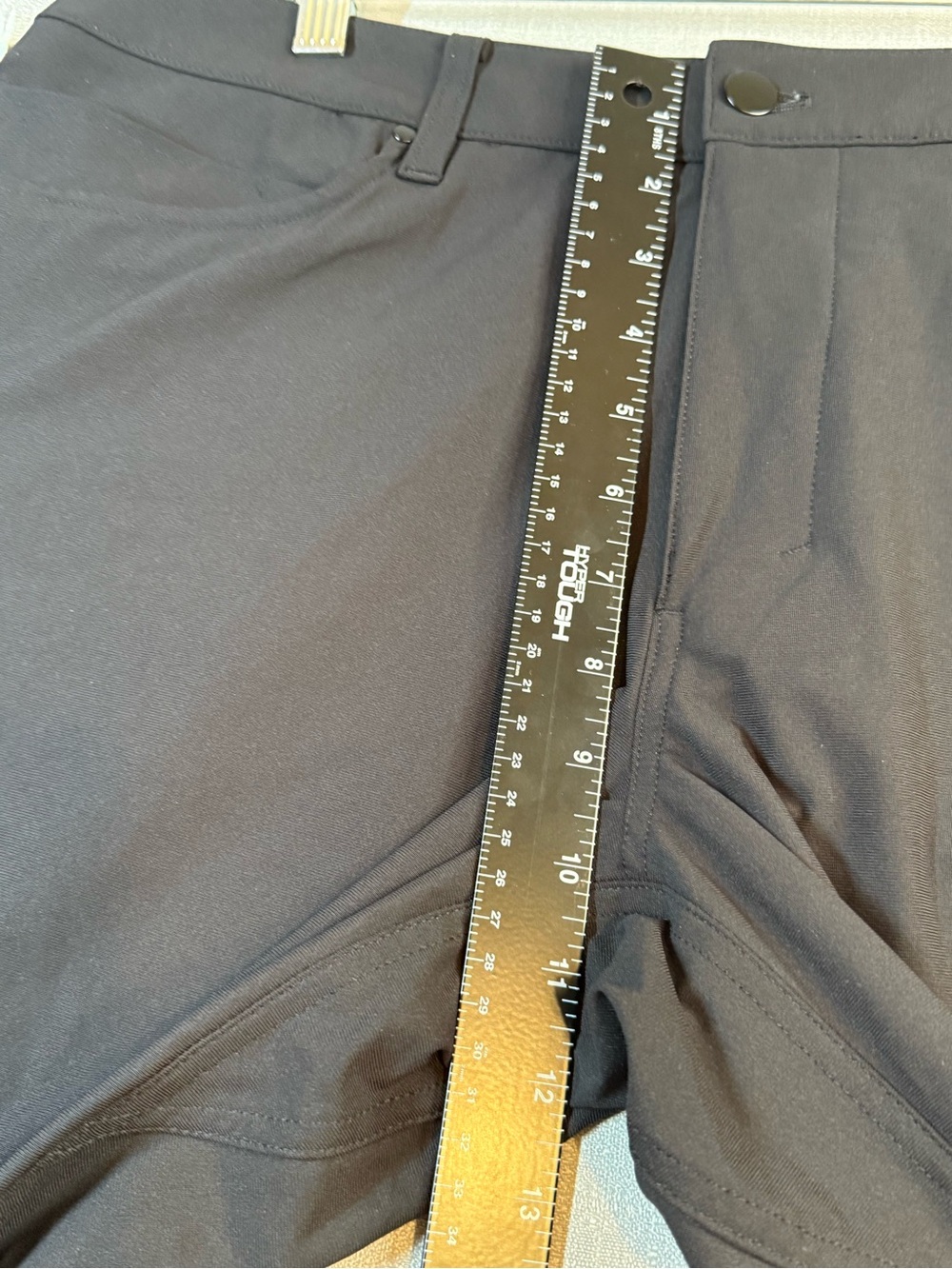 lululemon athletica Black Men's ABC Classic Fit 5 pocket - Picture 5 of 7